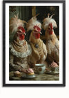 Een High Tea in Chick Style Schilderij van CollageDepot toont een ingelijst portret van drie kippen gekleed in sierlijke kleding en accessoires in vintage-stijl, waaronder parels en hoeden met veren. Ze zitten aan een tafel met mooie theekopjes en cupcakes ervoor – perfect voor een unieke wanddecoratie, compleet met een magnetisch ophangsysteem.,Zwart-Met,Lichtbruin-Met,showOne,Met