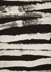 Een schilderij met Zebrastrepen met afwisselend zwarte en witte horizontale strepen. De strepen hebben een ruw, gestructureerd uiterlijk met ongelijke randen, waardoor een abstracte en expressieve uitstraling ontstaat. Deze opvallende wanddecoratie van CollageDepot kan eenvoudig worden tentoongesteld door middel van een magnetisch ophangsysteem.