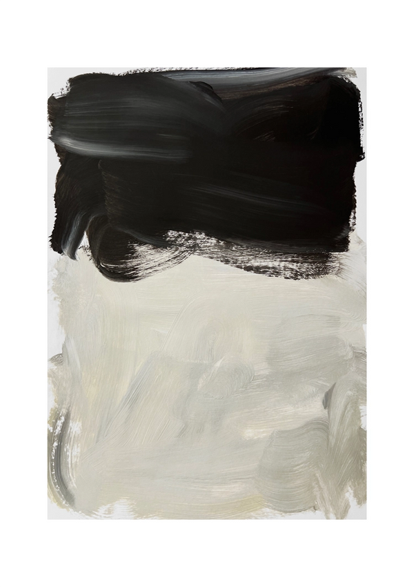CollageDepot's bc 083 - abstract schilderij heeft een grote, krachtige zwarte penseelstreek aan de bovenkant en zachtere, gemengde witte en grijze strepen aan de onderkant op een effen canvas.-