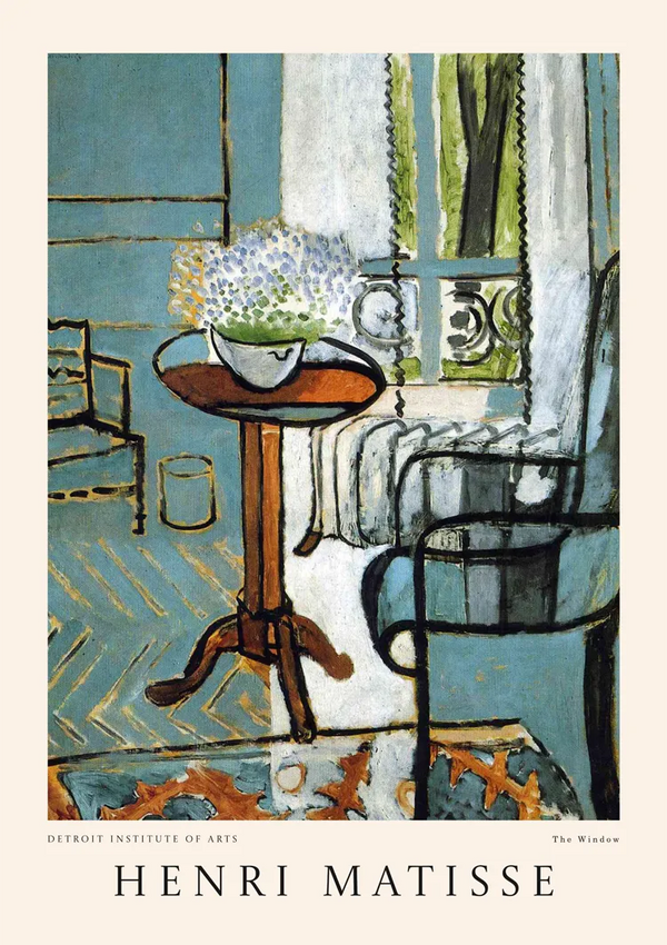 Een schilderij van Henri Matisse met de titel "The Window" toont een interieurscène met een tafel met een vaas met witte bloemen. De kamer is voorzien van een stoel, een raam met gordijnen en een tapijt met patroon. Tekst onderaan luidt "ccc 150 - bekende schilders van CollageDepot.