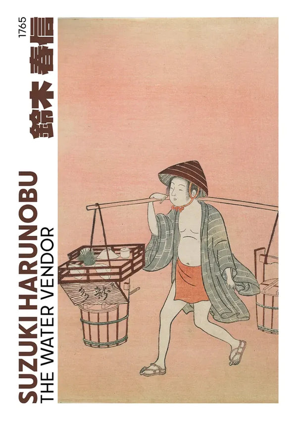 Een vintage Japanse houtsnede met de titel "The Water Vendor" van Suzuki Harunobu, gedateerd 1765. Het beeldt een persoon af die traditionele kledij en een hoed draagt, terwijl hij een juk met emmers water draagt. De achtergrond is een gedempte roze tint en is prachtig ingekapseld in de aaa 029 - japans van CollageDepot.-