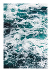 Luchtfoto van een turbulente oceaan met schuimende witte golven die over diepblauw water wervelen met CollageDepot's cc 072 - natuur.-