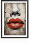 Een ingelijst schilderij Rode Lippen van CollageDepot toont een gestructureerde muur met afbladderende verf. In het midden is er een realistische weergave van een neus en felrode lippen, waarbij rode verf die lijkt op lippenstift van de lippen druipt. De algemene toon is surrealistisch en opvallend, waardoor het een in het oog springend straatschilderij is.,Zwart-Met,Lichtbruin-Met,showOne,Met