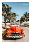 Een vintage oranje auto staat geparkeerd aan de kant van een weg omzoomd met palmbomen, die lijkt op een Zomerse Vibes Oldtimer Schilderij van CollageDepot. De kalme oceaan is zichtbaar op de achtergrond onder een helderblauwe lucht. Overweeg om dit tafereel toe te voegen als wanddecoratie aan je huis, eventueel met behulp van een magnetisch ophangsysteem voor eenvoudige installatie.