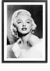 Een ingelijst Portret Marilyn Monroe Schilderij van CollageDepot toont een vrouw met blond, golvend haar dat lijkt op Marilyn Monroe. Ze draagt oorbellen en kijkt met een serene uitdrukking naar boven en opzij, die klassieke glamour uitstraalt. Deze wanddecoratie verfraait elke ruimte op elegante wijze.,Zwart-Met,Lichtbruin-Met,showOne,Met